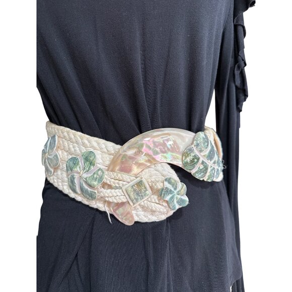 Flura Handcrafted Abalone & Mother of Pearl Belt – Boho Macramé Statement Vintag
